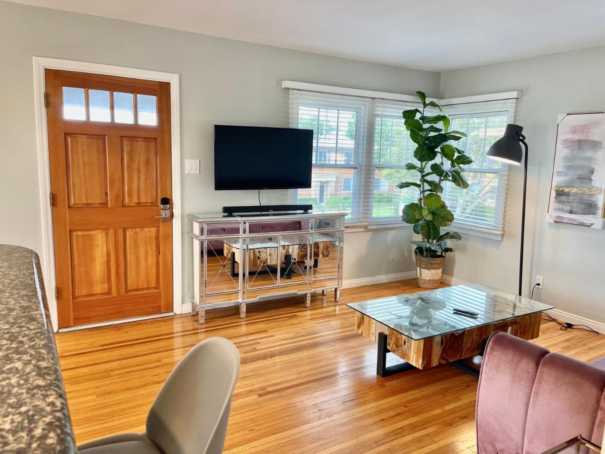 Appartement Rustling Leaves 2bd/1 Ba Upstairs Parking/laundry